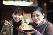 210px-2-girls-eating-m_101296-1-blocks