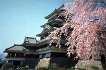 210px-Matsumoto-Castle-m_159311-blocks