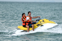 Feringgi-Beach-Water-Sports_183