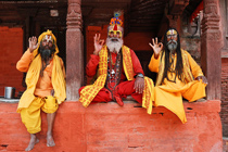 800px-Three_saddhus_at_Kathmandu_Durbar_Square